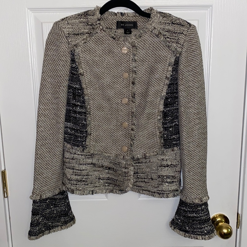St. John Salt and Pepper Tweed Fringe Button Front Bell Sleeve Jacket Size 8